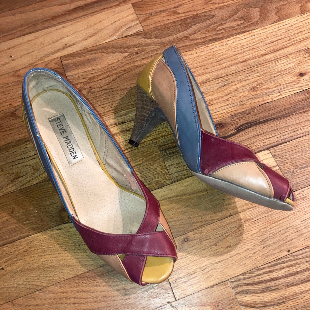 Steve Madden peeptoe kitten heels